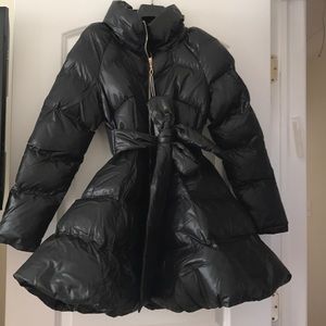 NEW Gorgeous puffer coat size M